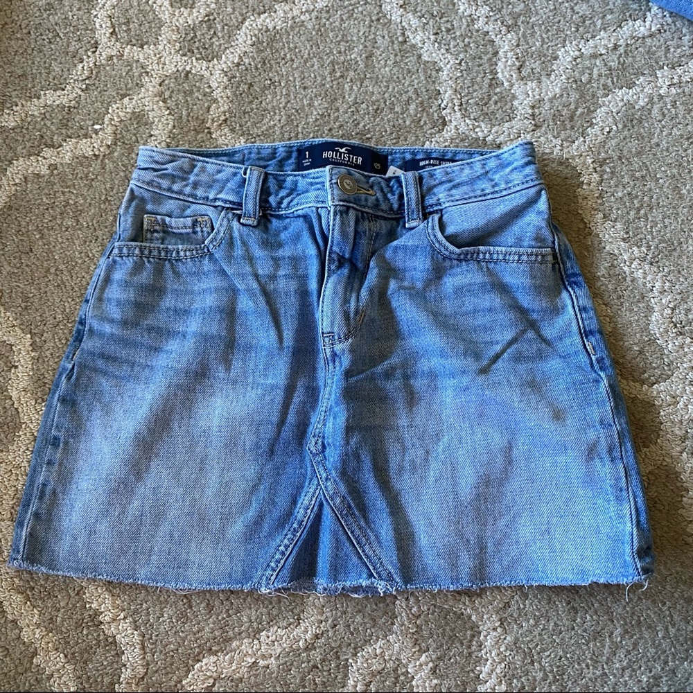 Hollister high rise skirt size 1